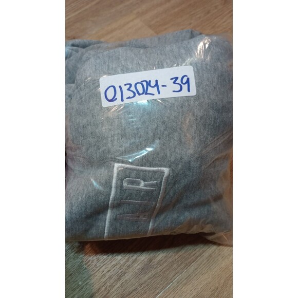 Nike Air Sweatshirt Youth XL Fleece Embroidered Extra Large Spell Out Crew Neck - Picture 16 of 16